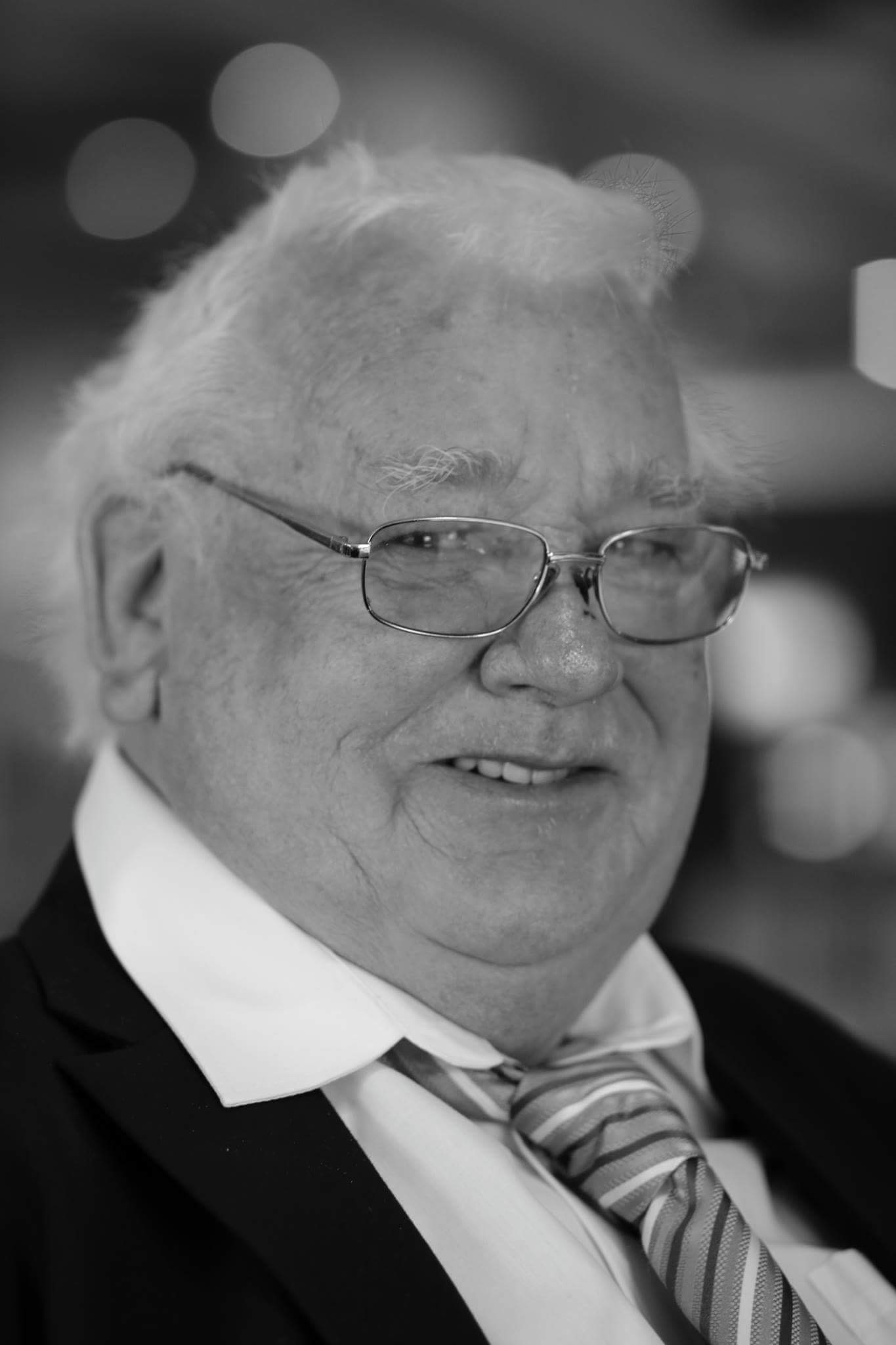 Long 07 07 24399 PH RIP Photo